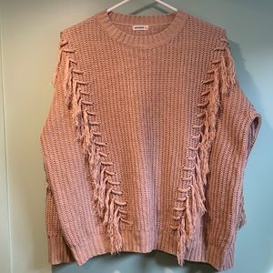 ✨BNWOT✨ Fringe Sweater